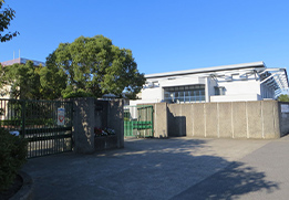 富秋中学校