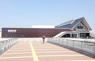 JR阪和線「和泉府中」駅