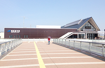 JR阪和線「和泉府中」駅