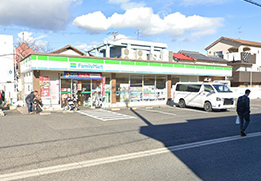 ファミリーマート和泉伯太町店