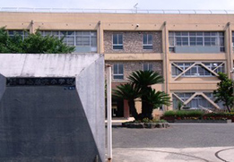 鶴山台北小学校