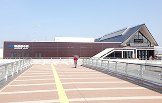 JR阪和線「和泉府中」駅