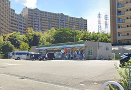 ファミリーマート和泉室堂北店
